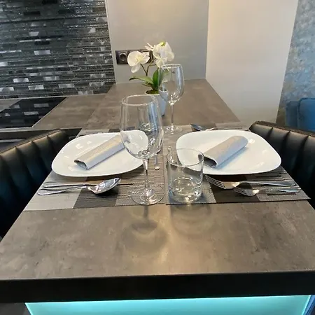 Noir Silvery Apartment